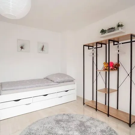 Equipped Netflix Wlan Centro Olga-park * Oberhausen (North Rhine-Westphalia)